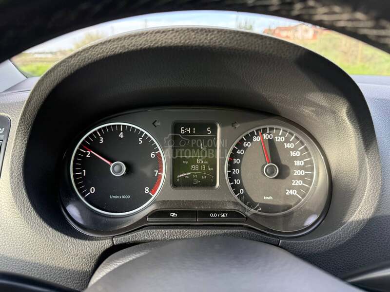 Volkswagen Polo 1.4b/f.g.as5.v.rata