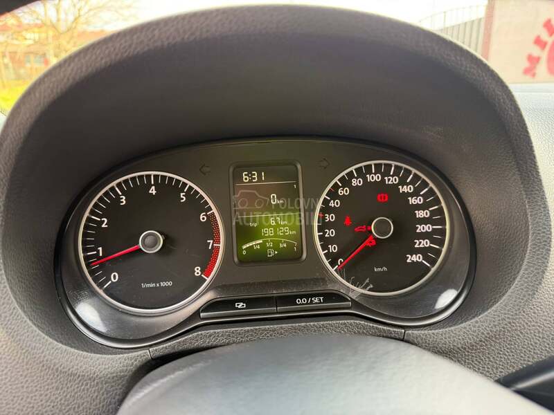 Volkswagen Polo 1.4b/f.g.as5.v.rata