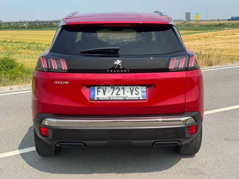 Peugeot 3008 1.5 HDI ALLURE