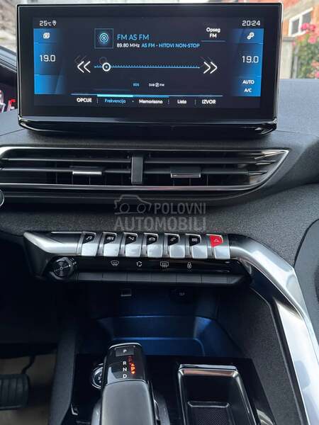 Peugeot 3008 1.5 HDI ALLURE