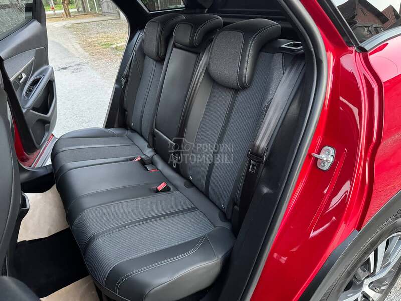 Peugeot 3008 1.5 HDI ALLURE