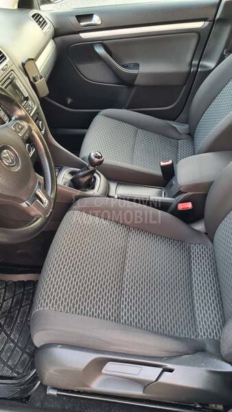 Volkswagen Golf 6 1.6TDI  BLUEMOTION