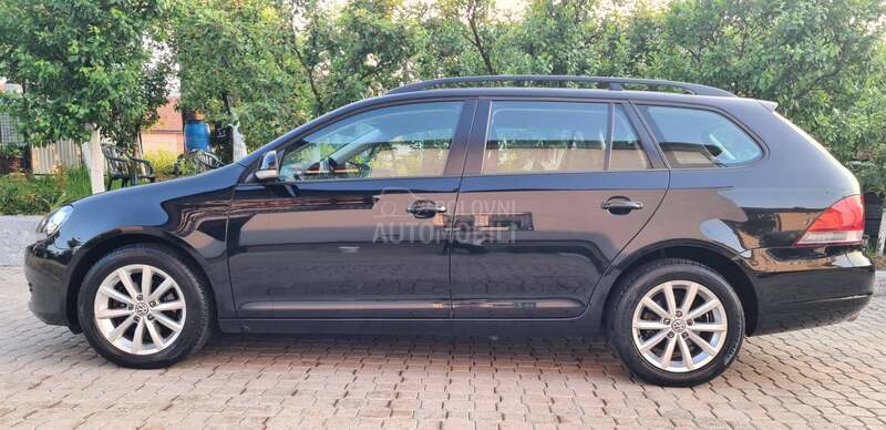 Volkswagen Golf 6 1.6TDI  BLUEMOTION