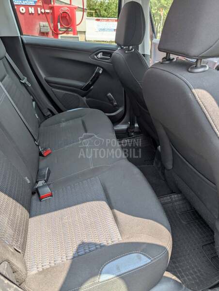Peugeot 208 THP