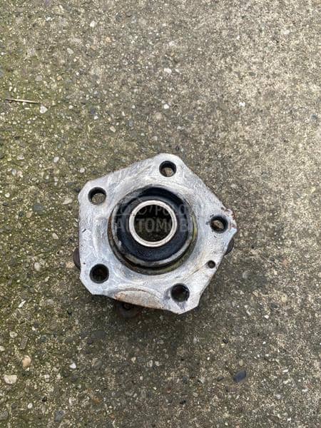 Lezaj prednjeg tocka 3.0 tdi