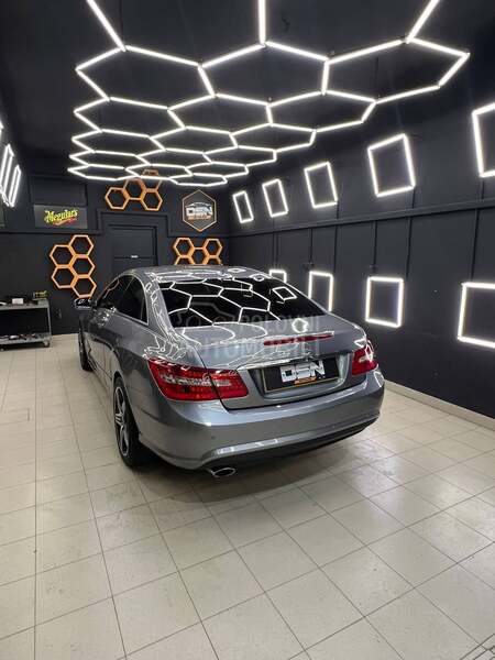 Mercedes Benz E 250 AMG