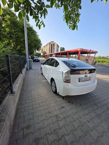 Toyota Prius 1.8 hybrid