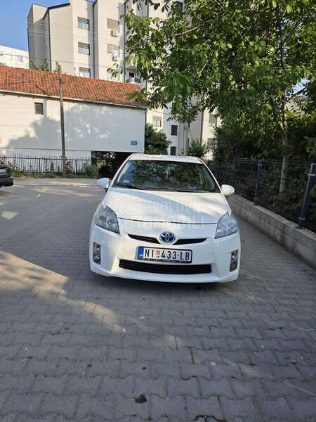 Toyota Prius 1.8 hybrid