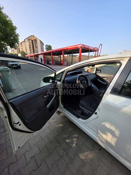 Toyota Prius 1.8 hybrid