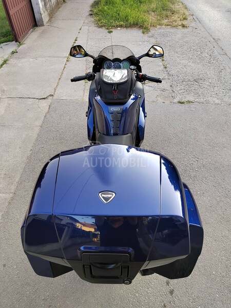 Triumph Sprint 1050 GT