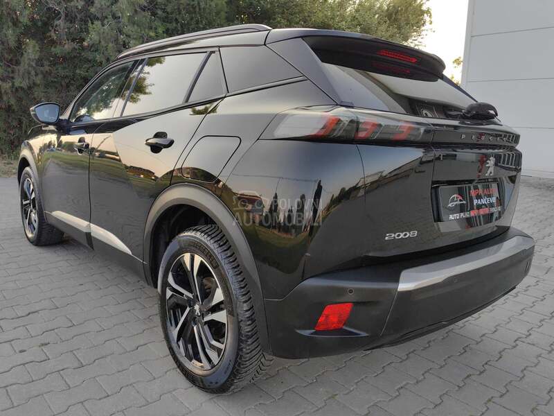 Peugeot 2008 1.5 ALLURE/3D VIRTU