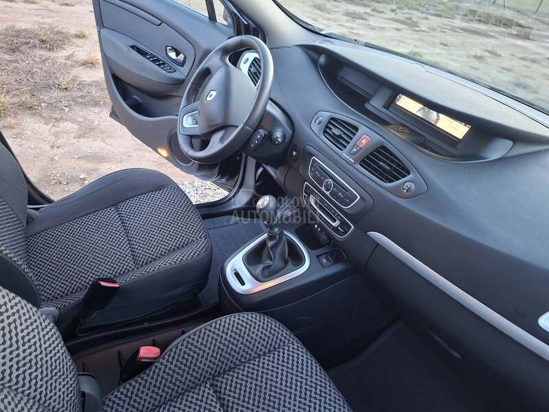 Renault Scenic 1.5 dci