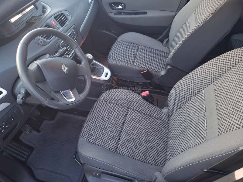 Renault Scenic 1.5 dci