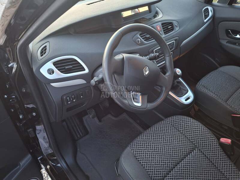 Renault Scenic 1.5 dci