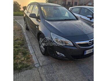 Opel Astra J 1.7d