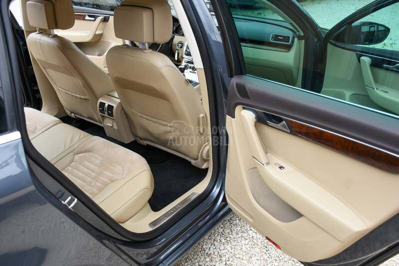 Volkswagen Passat B7 2.0TDI HIGHLINE
