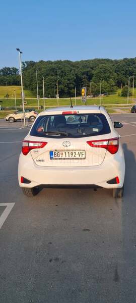 Toyota Yaris 1.5 VVT-IE STELLA