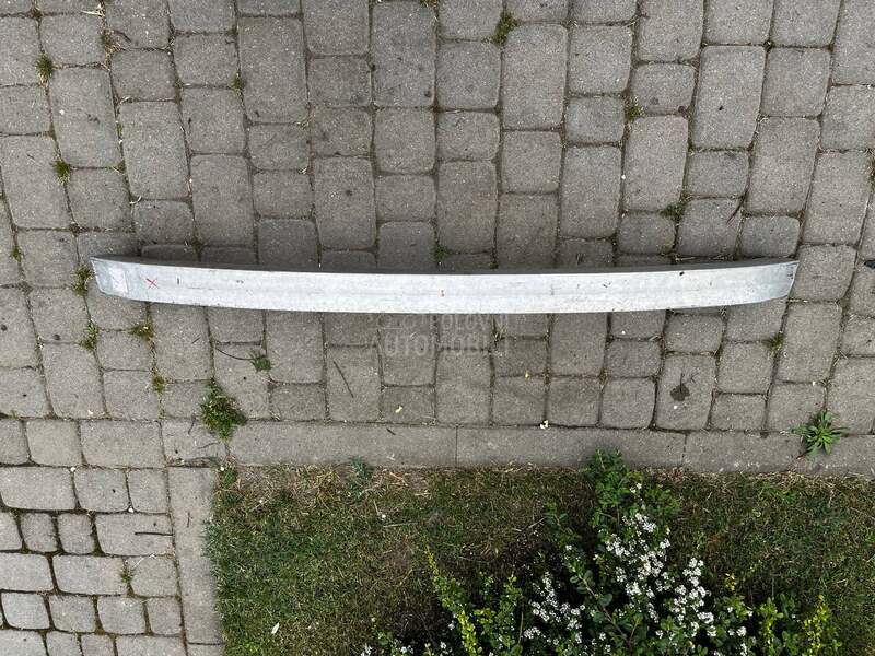 Šina zadnjeg branika C6