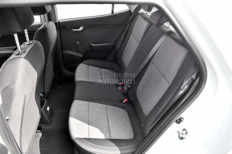 Kia Stonic 1.2 LX FUN MT