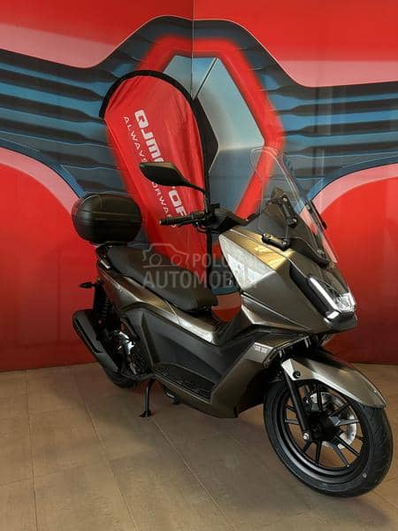 Kymco Skytown 125