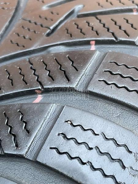 Toyo 215/55 R17 Zimska