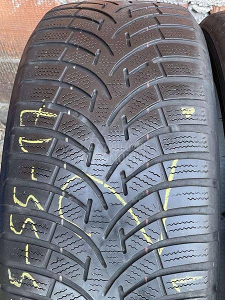 Toyo 215/55 R17 Zimska