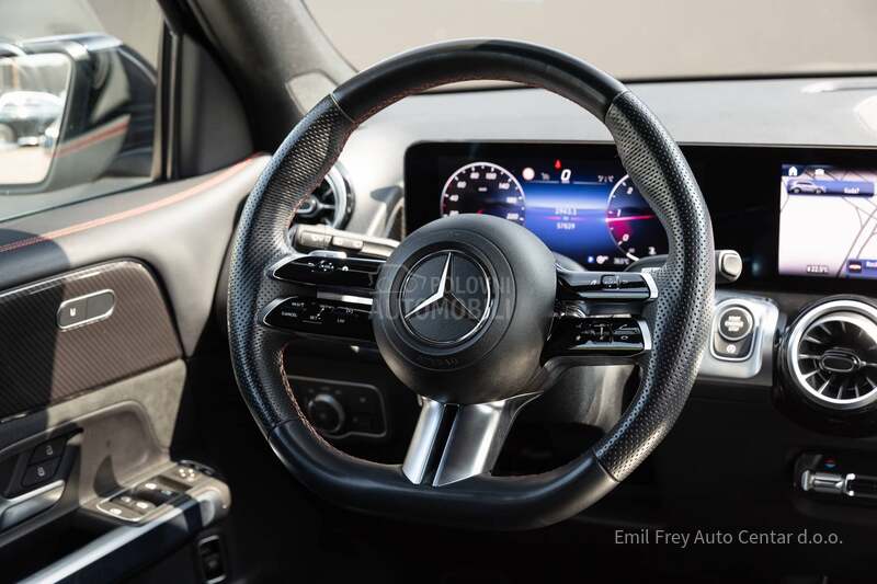 Mercedes Benz GLB 200 D 4MATIC