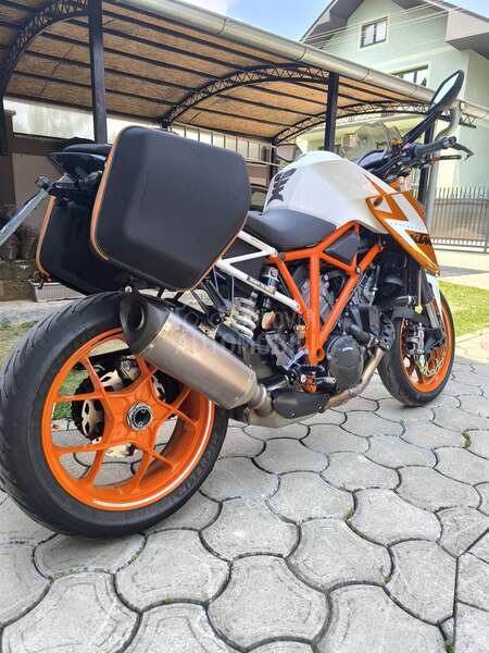 KTM 1290 R Duke SE