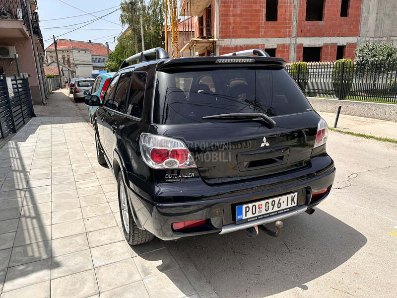 Mitsubishi Outlander 