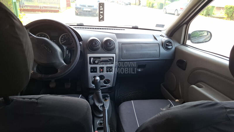 Dacia Logan 