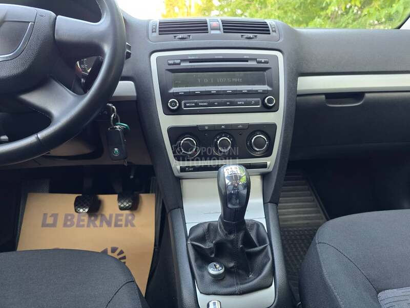 Škoda Octavia 1.6 tdi AMBIENTE