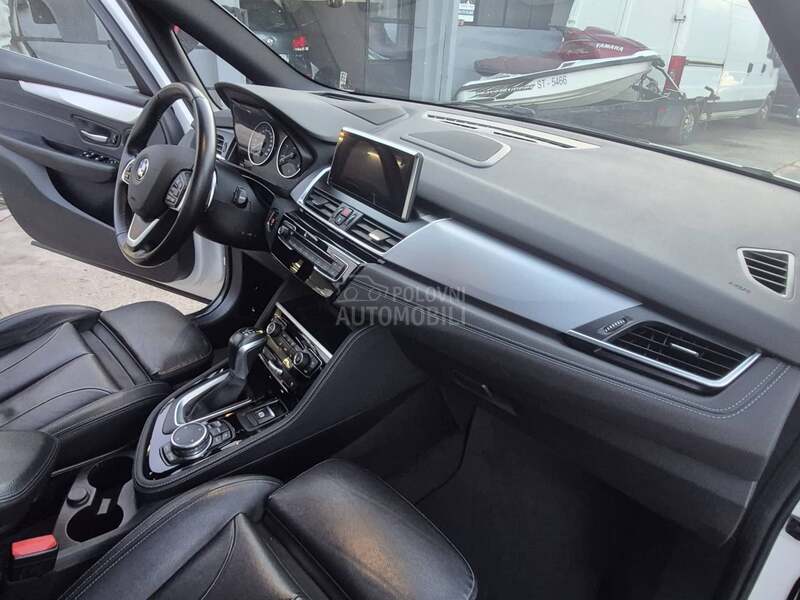 BMW 218 2.0D Luxury