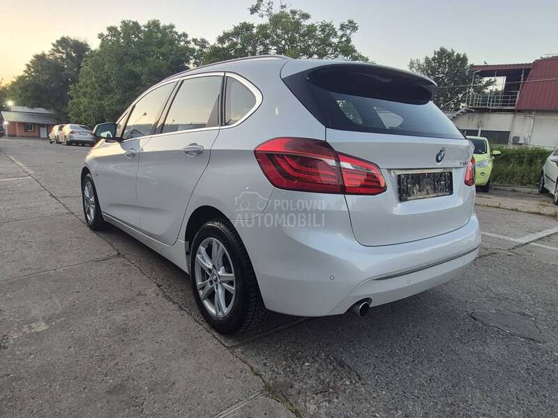 BMW 218 2.0D Luxury
