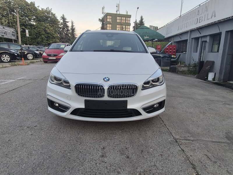 BMW 218 2.0D Luxury