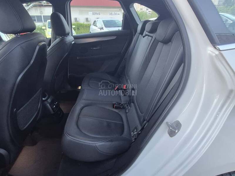 BMW 218 2.0D Luxury