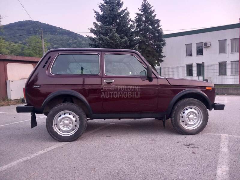 Lada Niva 