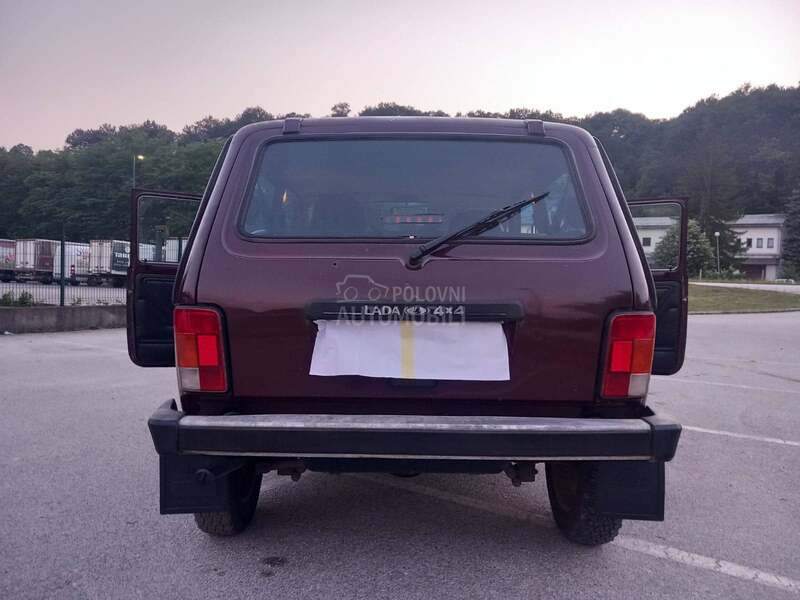 Lada Niva 