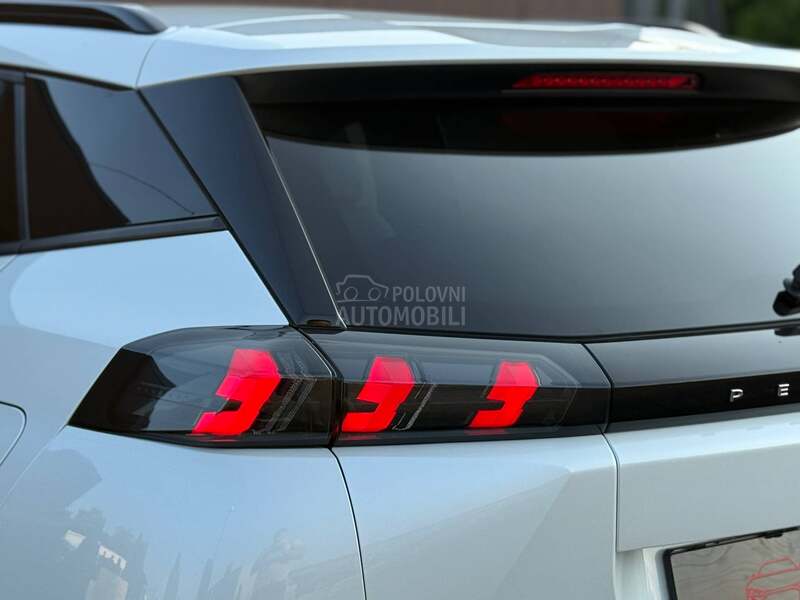 Peugeot 2008 Allure/Kamera/3DVirt