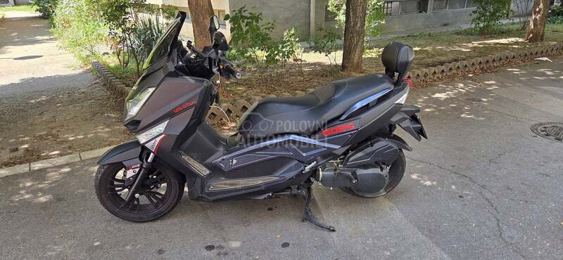 Goes 125GT