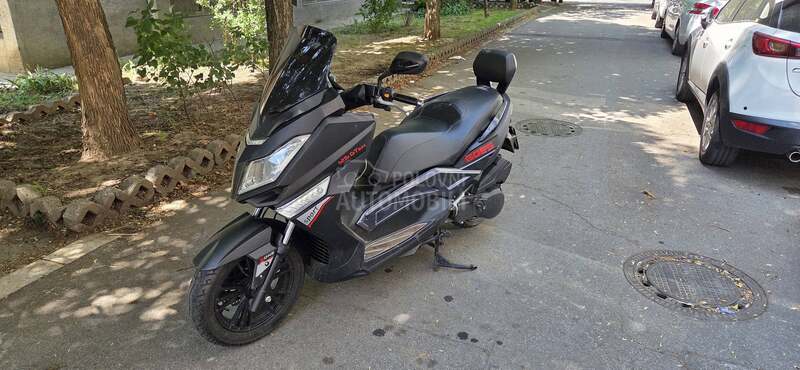 Goes 125GT