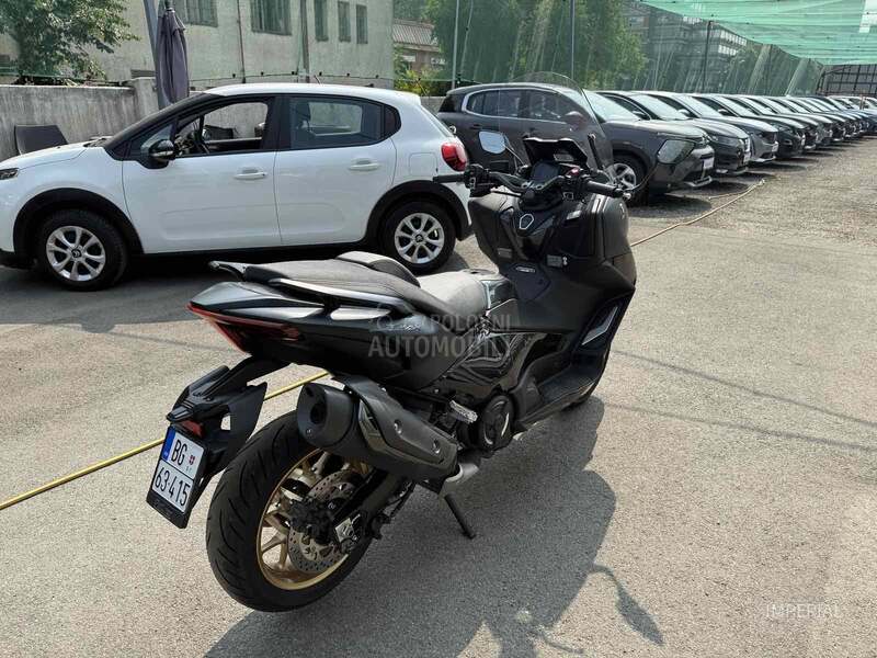 Yamaha T MAX