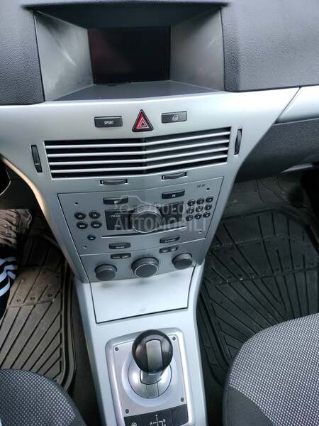 Opel Astra H gtc
