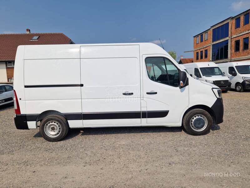 Renault Master 2.3 cdti L2H2