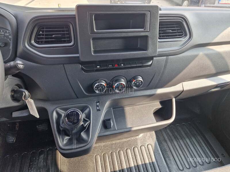 Renault Master 2.3 cdti L2H2
