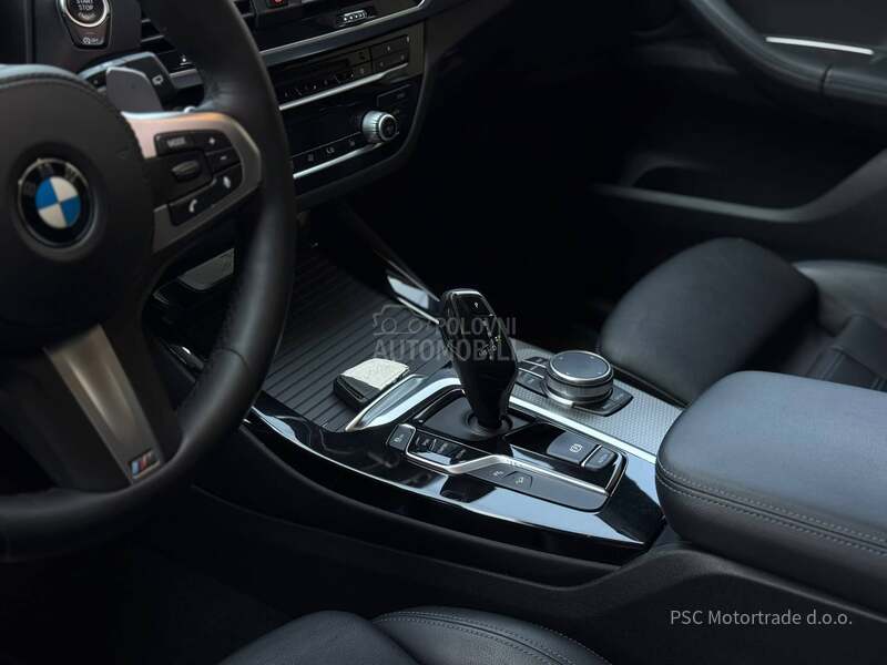 BMW X3 M-Sport/Pano/HeadUp
