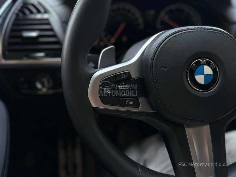 BMW X3 M-Sport/Pano/HeadUp