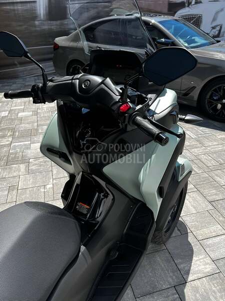 Yamaha Tricity 300