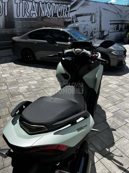 Yamaha Tricity 300