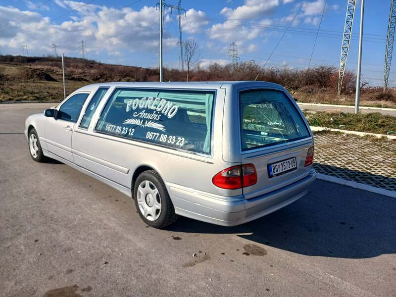 Mercedes Benz E 270 