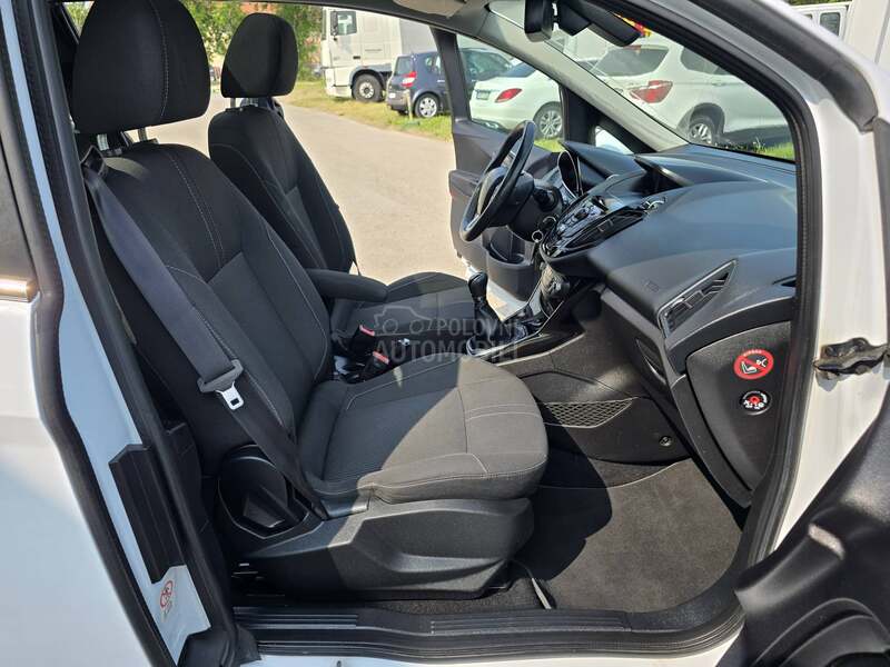 Ford B-Max Titanium X